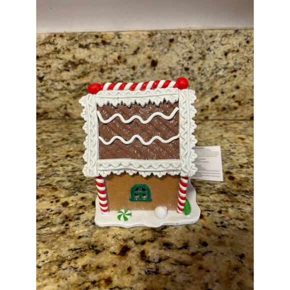 5" Gingerbread House Christmas Decor Sugarplum Dreams Light Up - Picture 4 of 6